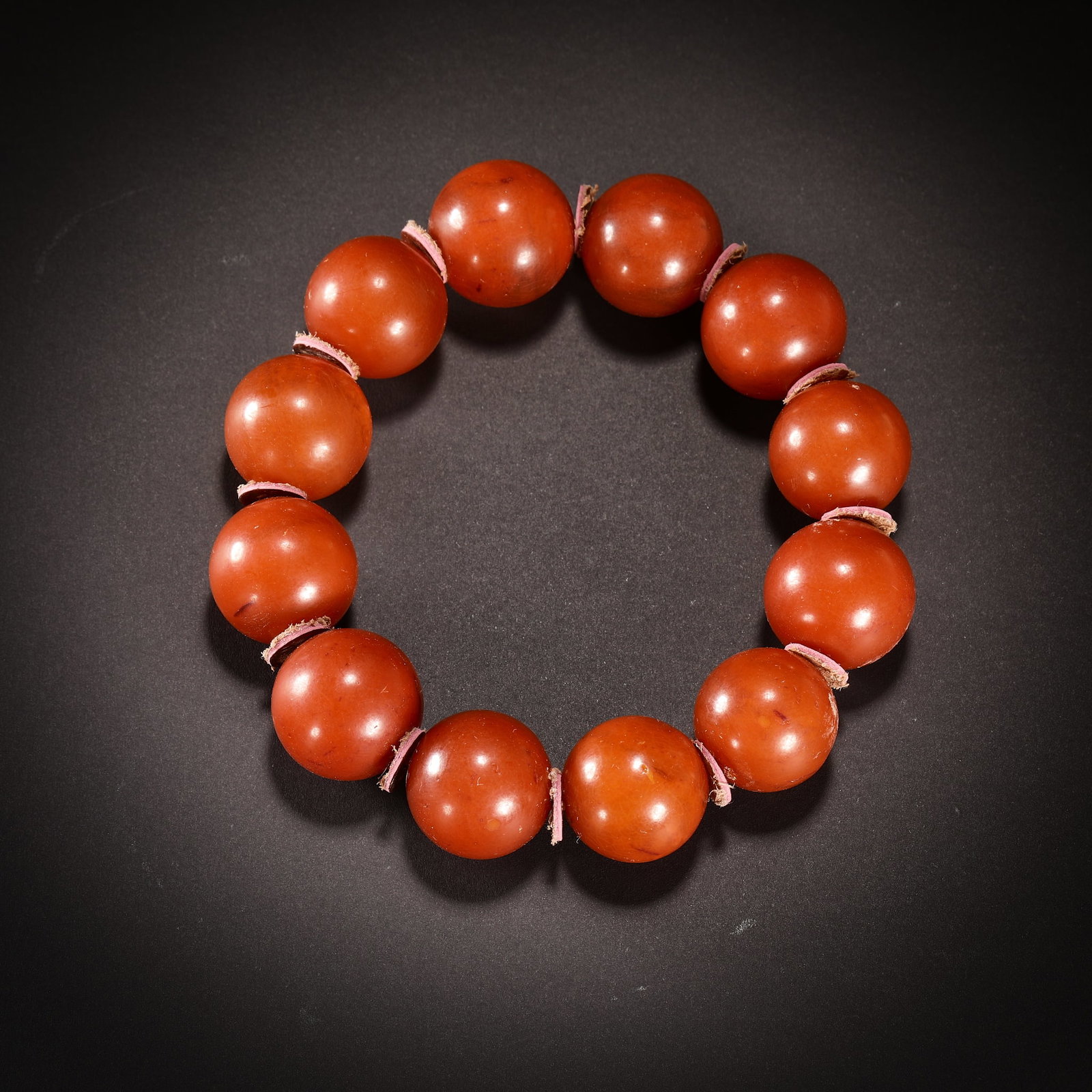 Beeswax Bracelet of Qing Dynasty: H1.8cm WcmWeightg