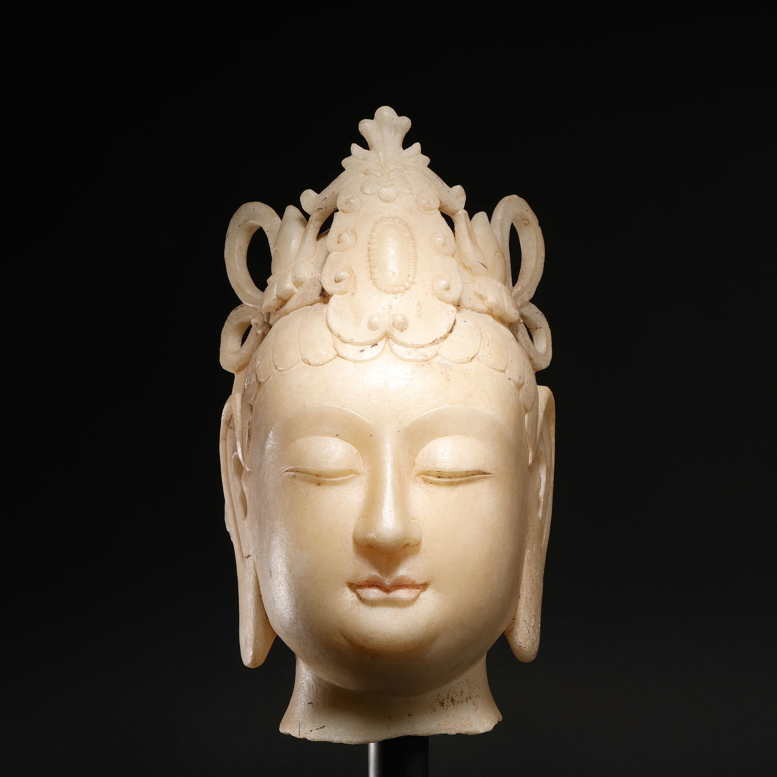 Before the Ming Dynasty, white marble, Guanyin Buddha's head: H25cm W16cm