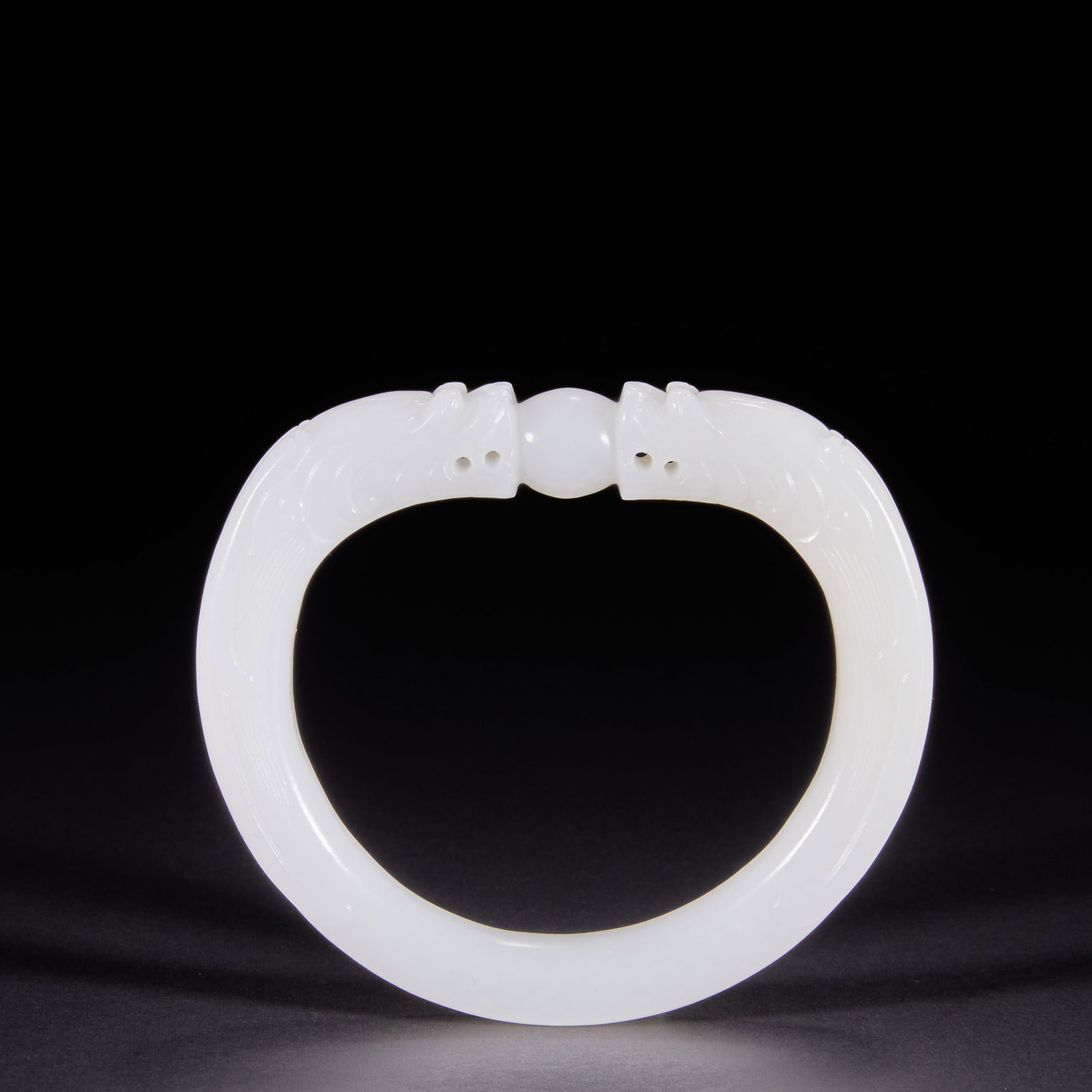 Qing Dynasty Hetian Jade Play Bead Bracelet on the Second Floor: H:7cm W:7.8cm Weight:53g