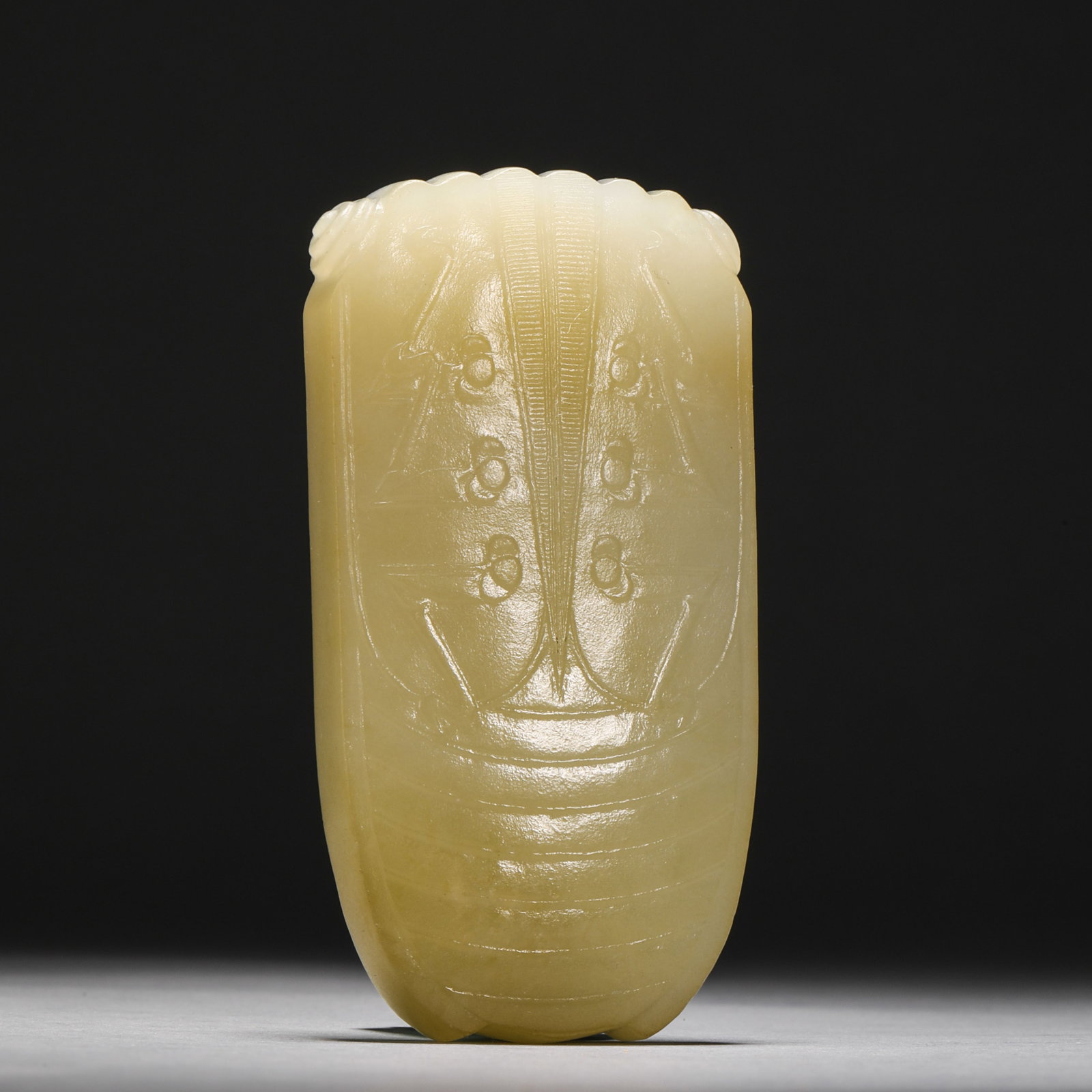 Qing Dynasty, Hetian jade toad: H7.8cm W4cm Weight99g