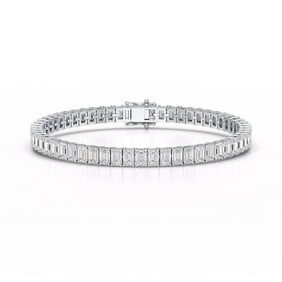 18kt White Gold 26.22ct. Emerald cut Diamond Bracelet