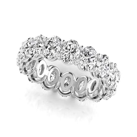 14kt White Gold 5.63 ct Oval Cut Diamond Eternity Band