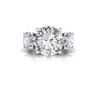 18kt White Gold 7.38ct. Round cut Diamond Ring