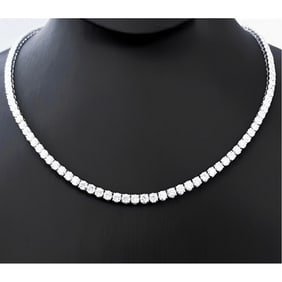 18kt White Gold 25.96ct. Round cut Diamond Necklace