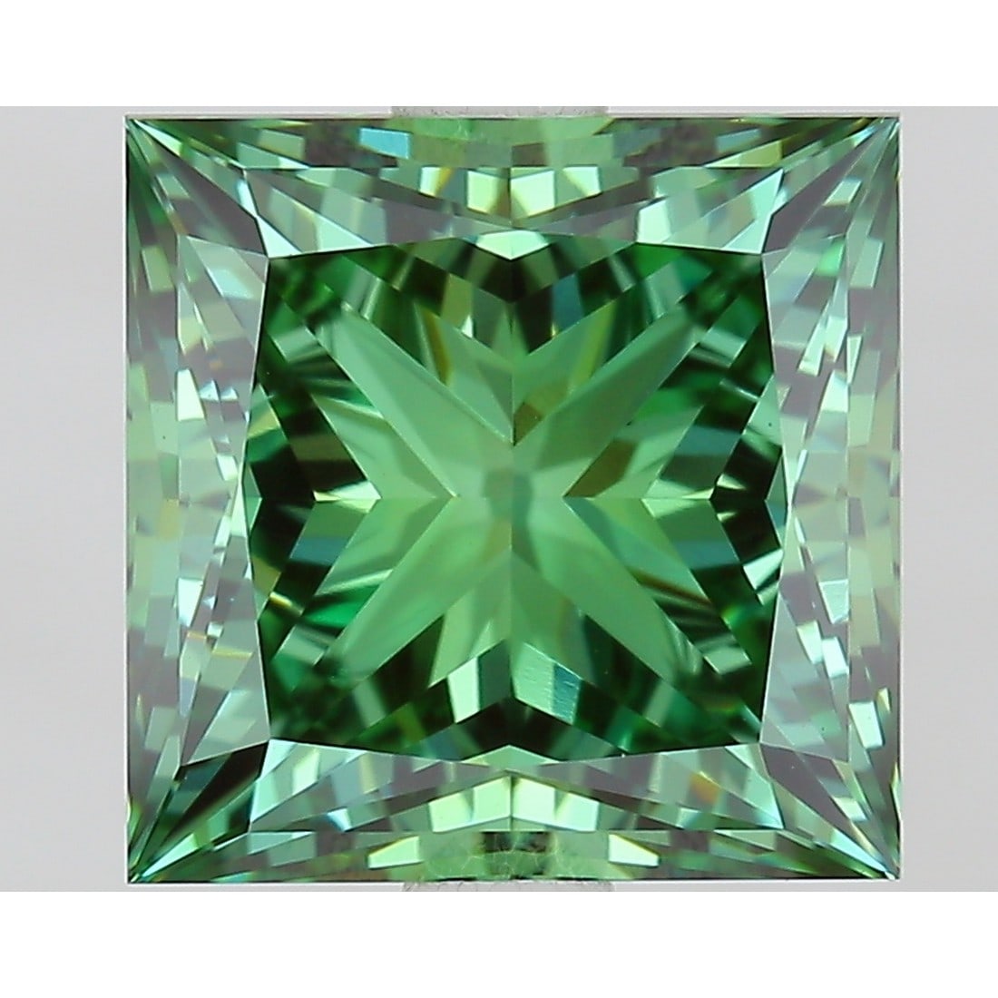 3.00 ct, Fancy Vivid Green/VVS2, Princess cut IGI Graded Diamond: Click here to view HD 360 Spinning Image Click here to view Certificate Report IGI Gra