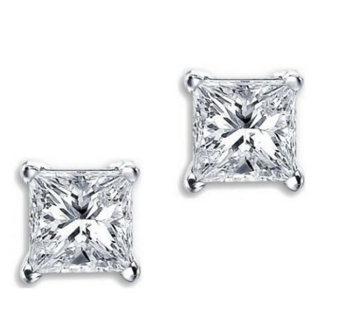5.35 carat diamond pair, Princess cut Diamonds IGI Graded: This lot comes loose and unmounted 1) Click here to view HD 360 Spinning Image
