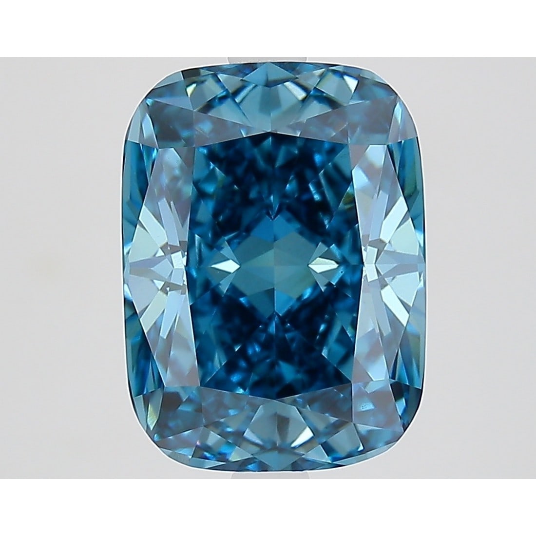 3.86 ct, Fancy Vivid Blue/VS1, Cushion cut IGI Graded Diamond (1 of 3)