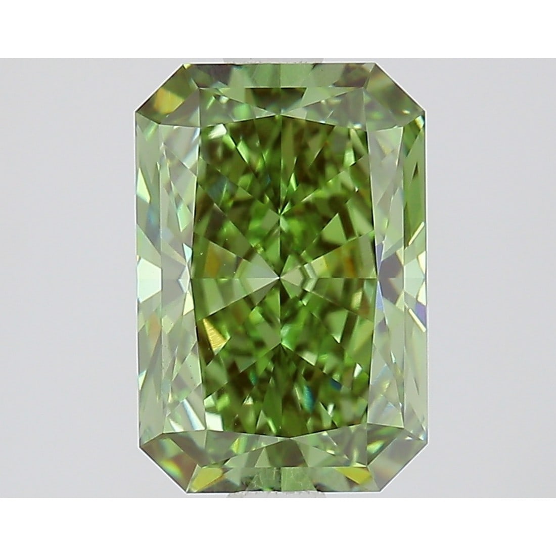 2.13 ct, Fancy Vivid Green/VVS2, Radiant cut IGI Graded Diamond (1 of 4)