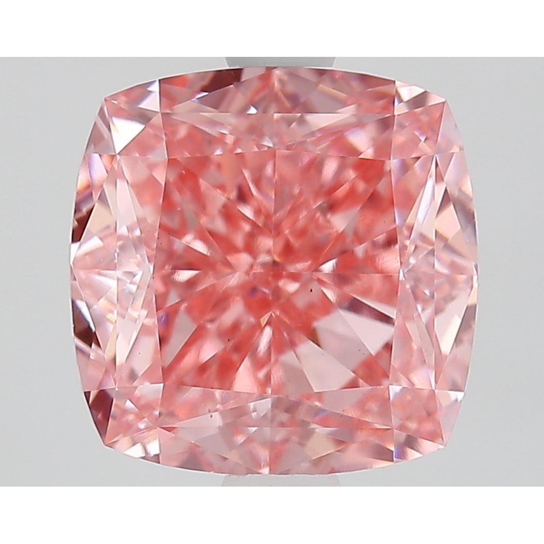 2.78 ct, Fancy Vivid Pink/VS1, Cushion cut IGI Graded Diamond (1 of 4)