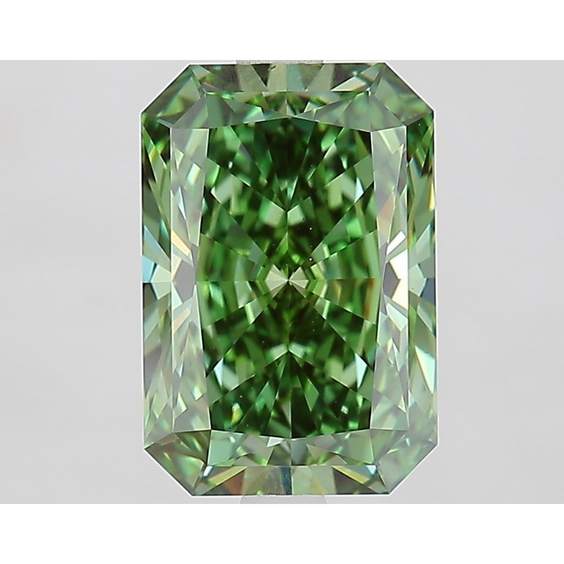 3.08 ct, Fancy Vivid Green/VVS2, Radiant cut IGI Graded Diamond: Click here to view HD 360 Spinning Image Click here to view Certificate Report IGI Gra