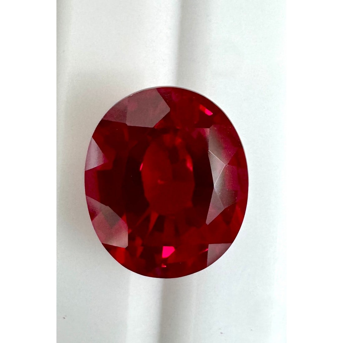 9.31 ct. (IGI) Oval Mixed Cut Lab Grown Red Ruby (1 of 4)