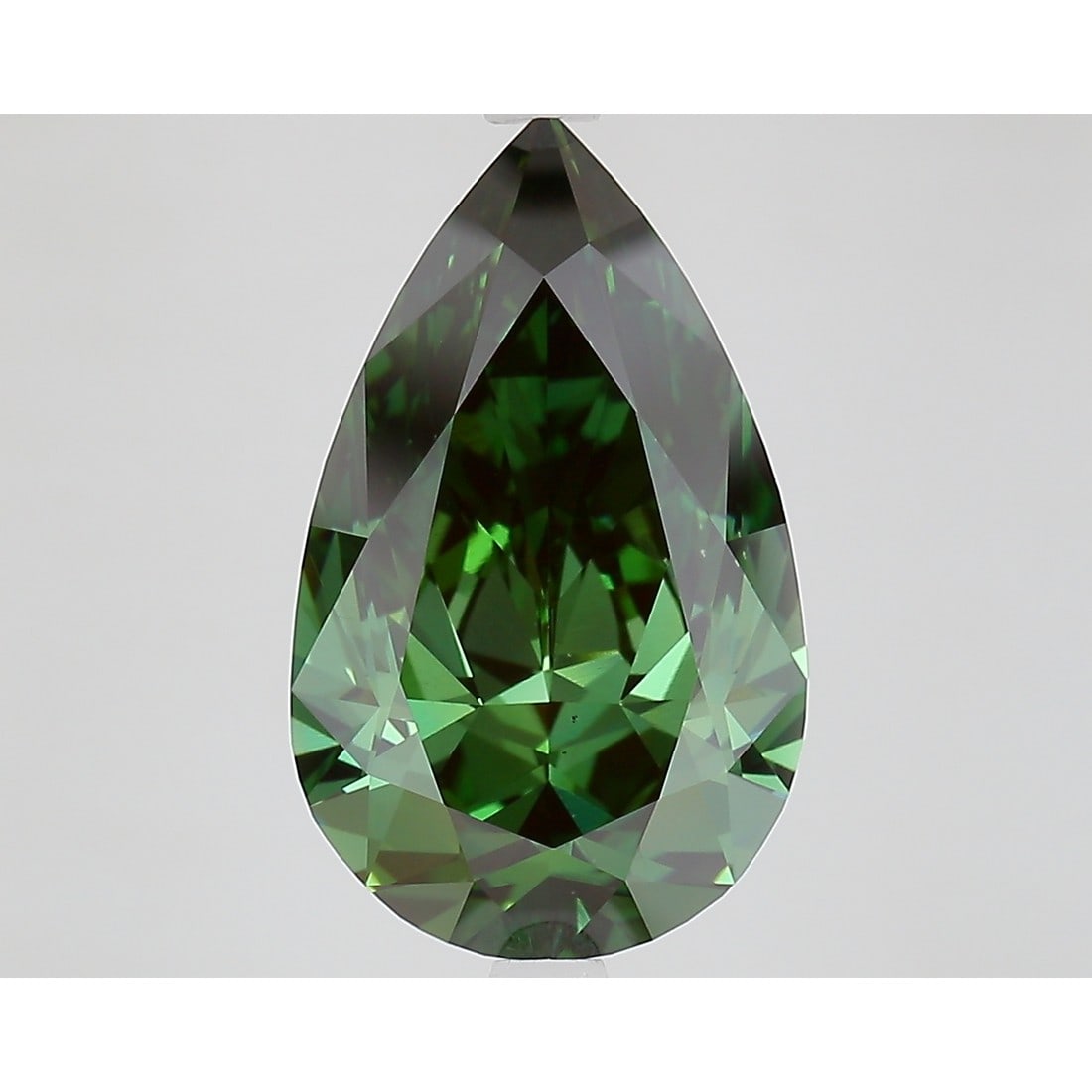 5.00 ct, Fancy Vivid Green/VS1, Pear cut IGI Graded Diamond: Click here to view HD 360 Spinning Image Click here to view Certificate Report IGI Graded S