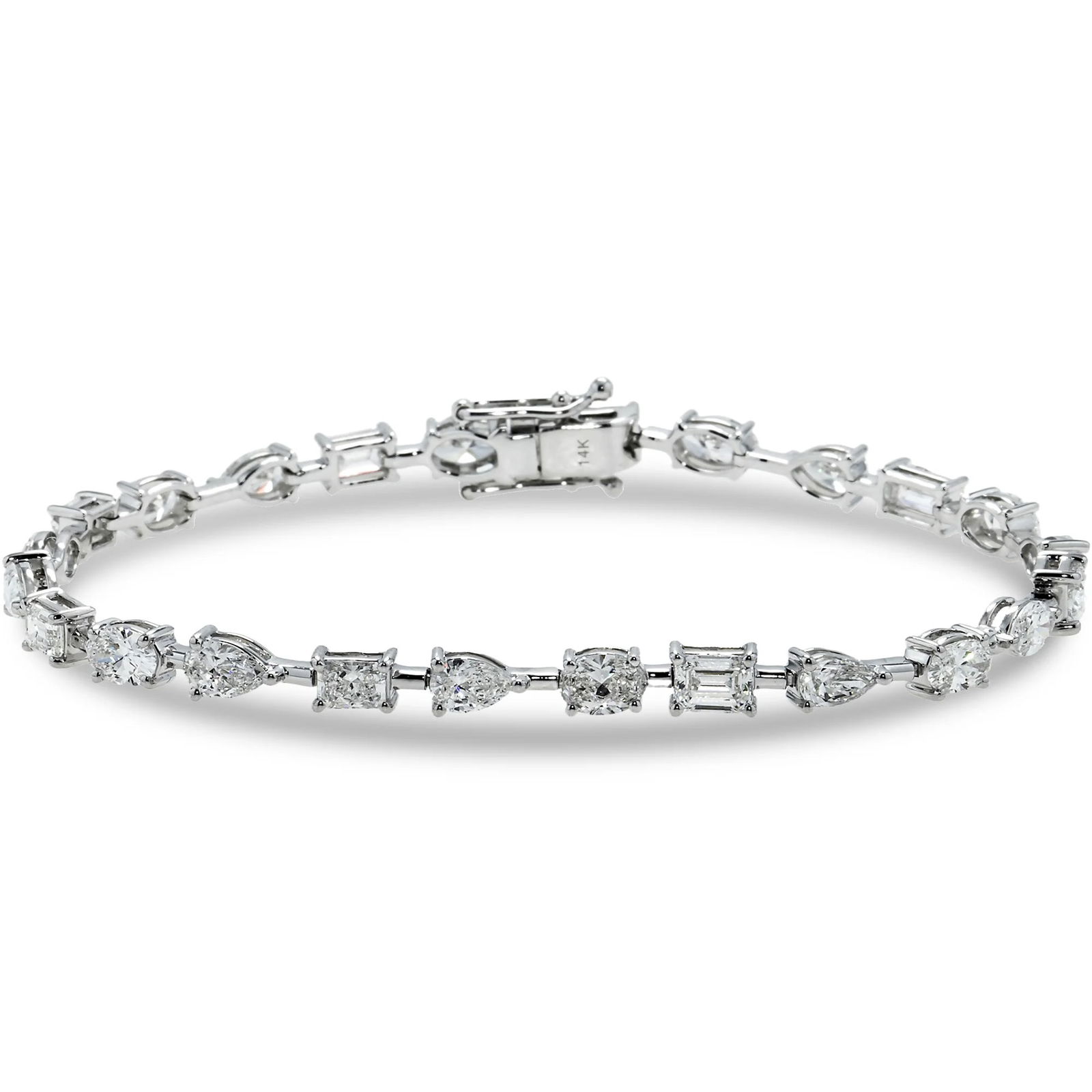 14kt White Gold 7.42tcw Mix Cut Diamond Fancy Bracelet: Gold Type: 14 kt White Gold Gold weight (gram): 15 Total Carat Weight of Lab Grown Diamonds (Approximate): 7.42 Total # of Lab Grown Diamonds: 23 Shape of Lab Grown Diamonds: Oval/ Emerald/ Ma