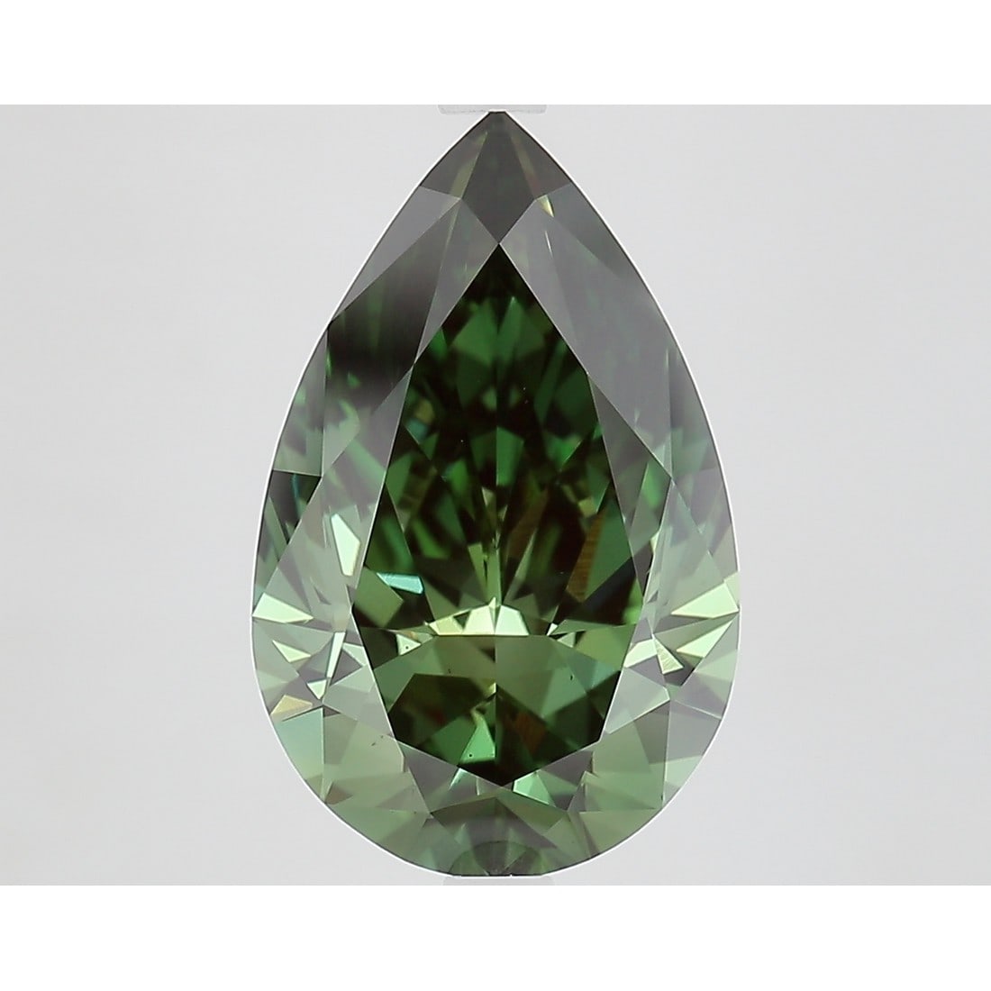 5.04 ct, Fancy Vivid Green/VS1, Pear cut IGI Graded Diamond (1 of 4)