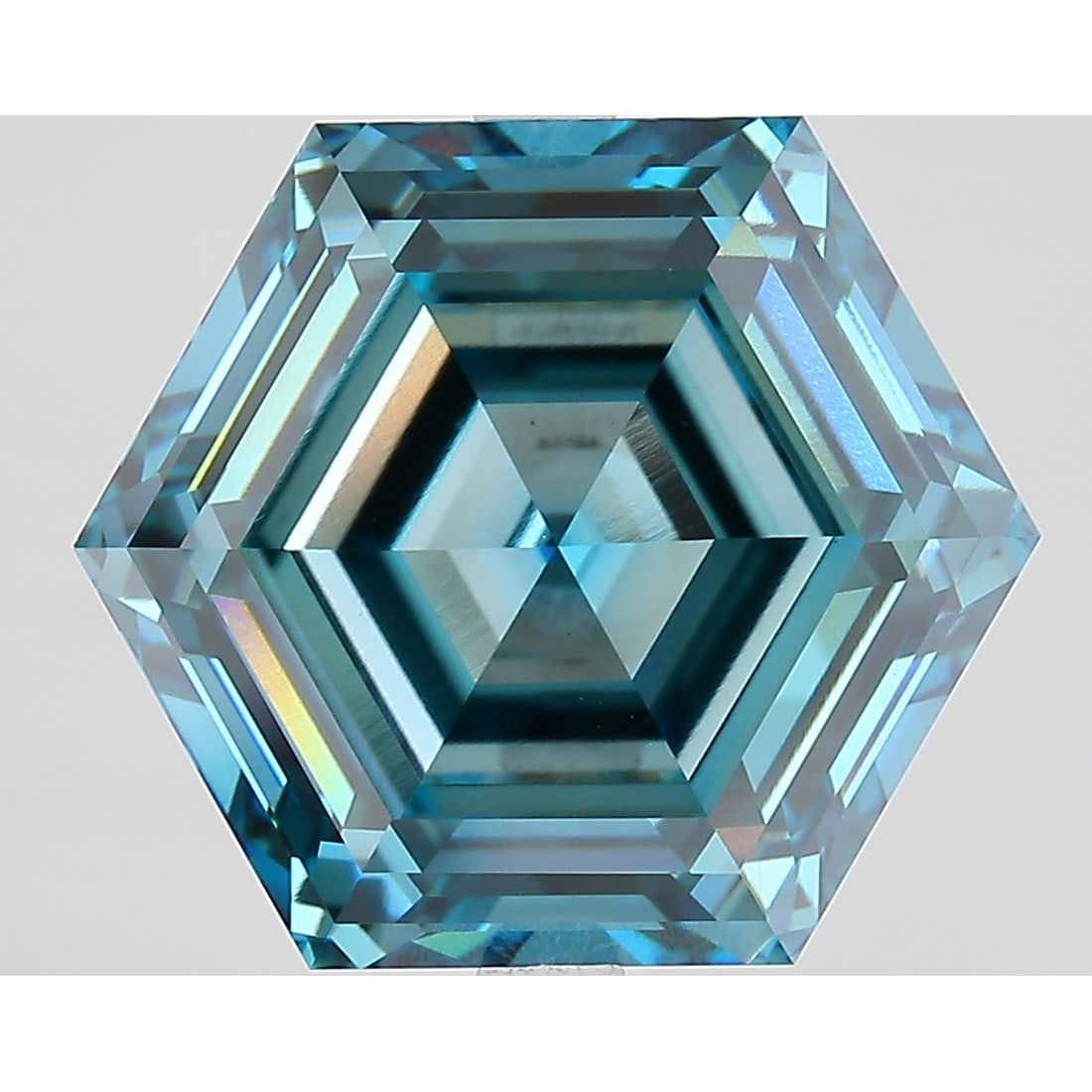 9.22 ct, Fancy Vivid Blue/VVS2, Hexagonal cut IGI Graded Diamond (1 of 4)