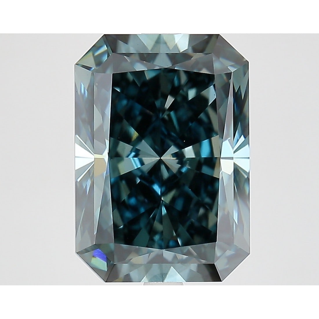7.08 ct, Fancy Deep Blue/VS1, Radiant cut IGI Graded Diamond (1 of 4)