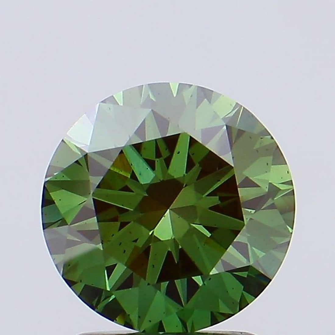 2.15 ct, Fancy Deep Green/VS2, Round cut IGI Graded Diamond (1 of 4)