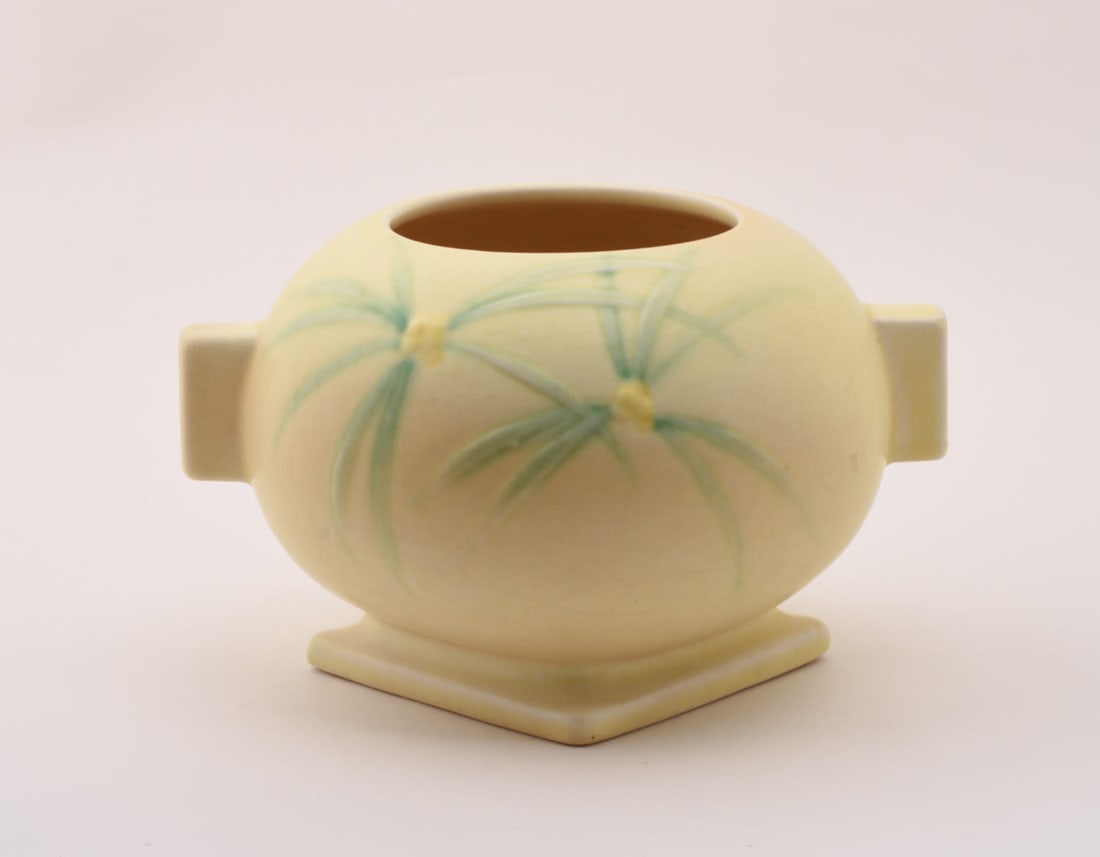 Roseville Pottery Yellow Dawn Vase (1 of 4)