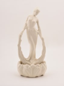 Cowan Figural Flower Frog