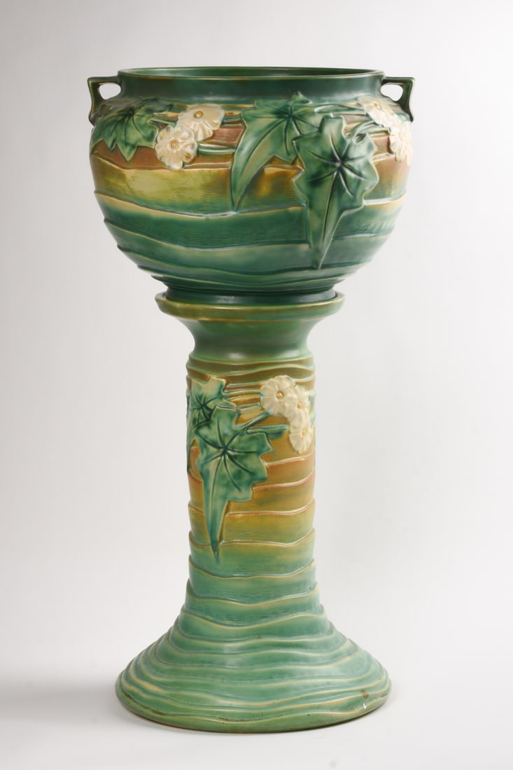 Roseville Pottery Luffa Jardiniere & Pedestal (1 of 10)