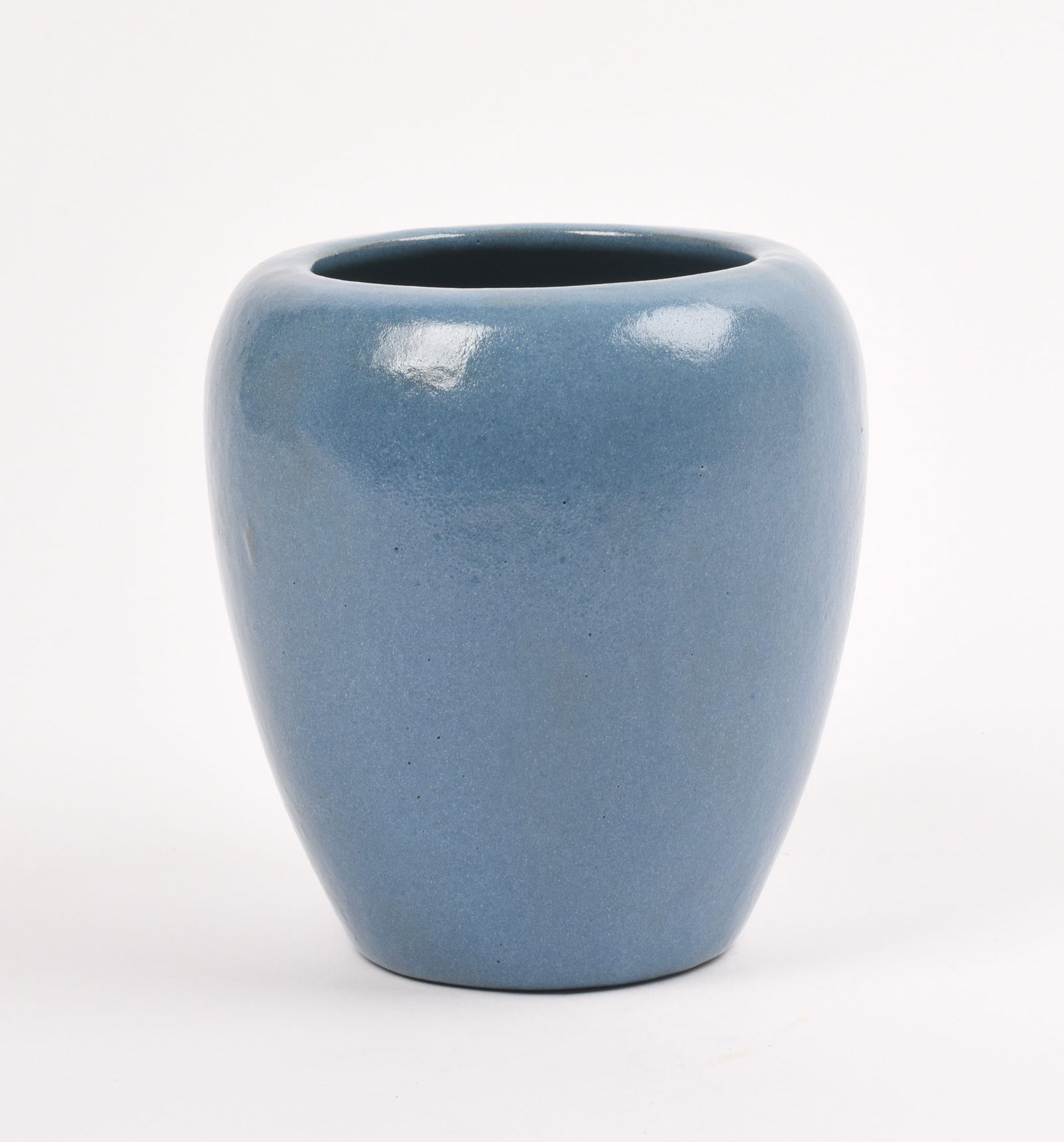 Saturday Evening Girls (Paul Revere Pottery) Vase (1 of 5)