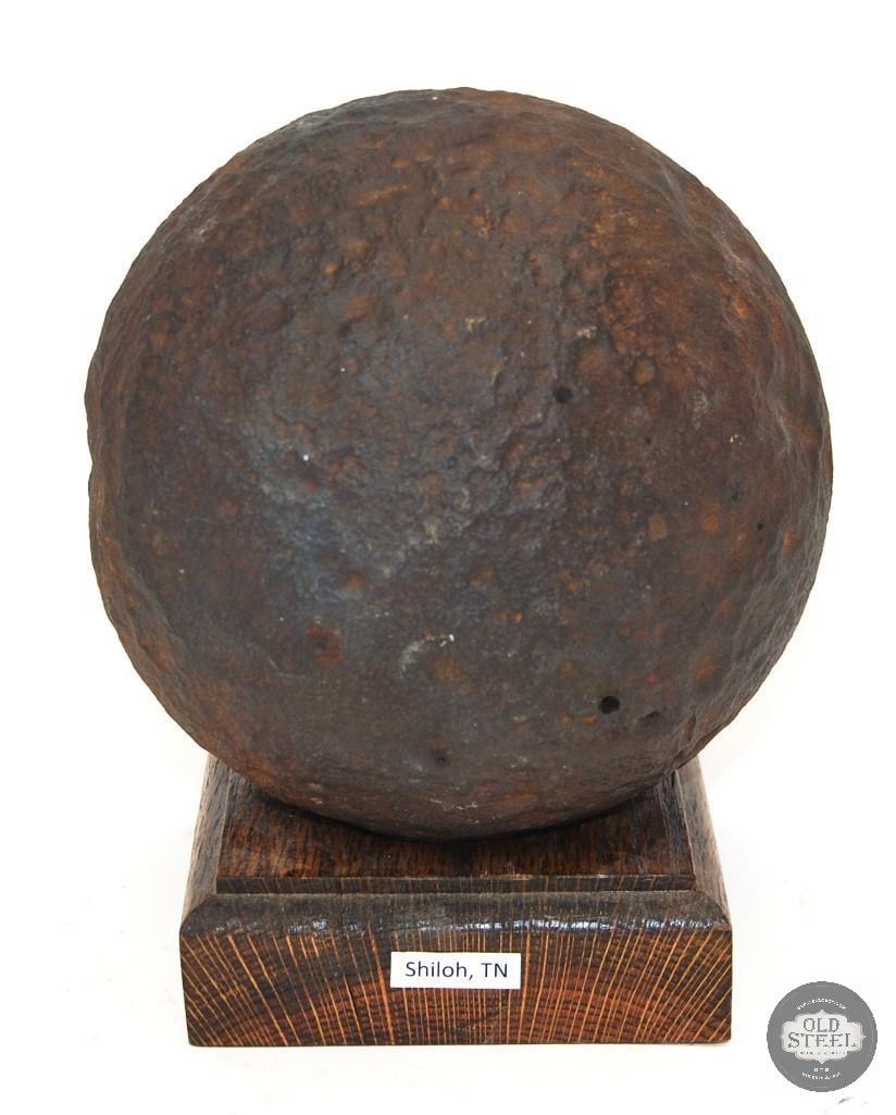 Civil War 8 Inch Cannon Ball (1 of 1)