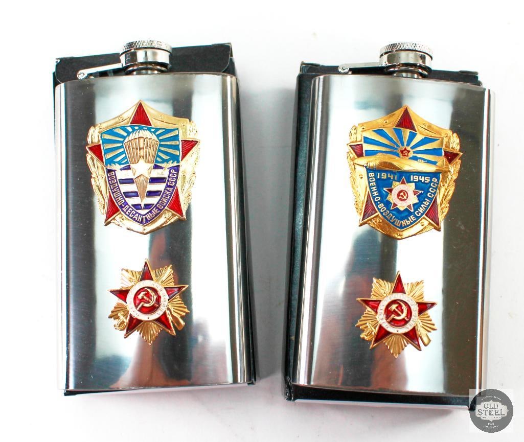 2 Soviet Hip Flasks - Airborne and Airforce Variants: This lot has two Soviet hip flasks. One bears a Soviet Airforce badge and the other an airborne/paratrooper badge. Excellent condition. THIS ITE