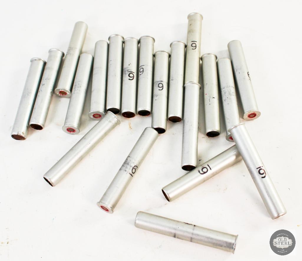 20 Rounds .410 M35 Aluminum Case No.6 Shot: 20 rounds of .410GA M35 No.6 shot ammunition. THIS ITEM IS AS PICTURED WITH NO FURTHER ATTACHMENTS. ALL SALES ARE FINAL. PLEASE REFER TO THE AUC