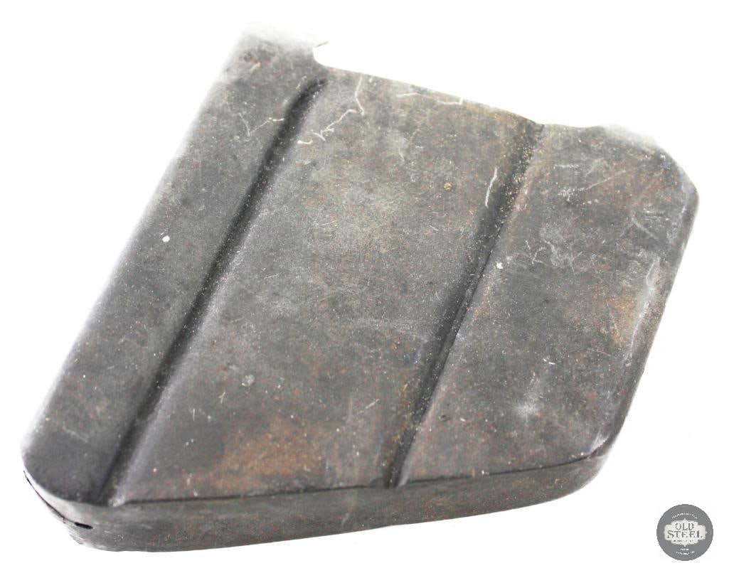 Enfield No.4 Magazine - .303 British: Here we have an Enfield No.4 Magazine for .303 British cartridges. THIS ITEM IS AS PICTURED WITH NO FURTHER ATTACHMENTS. ALL SALES ARE FINAL. PLEASE R