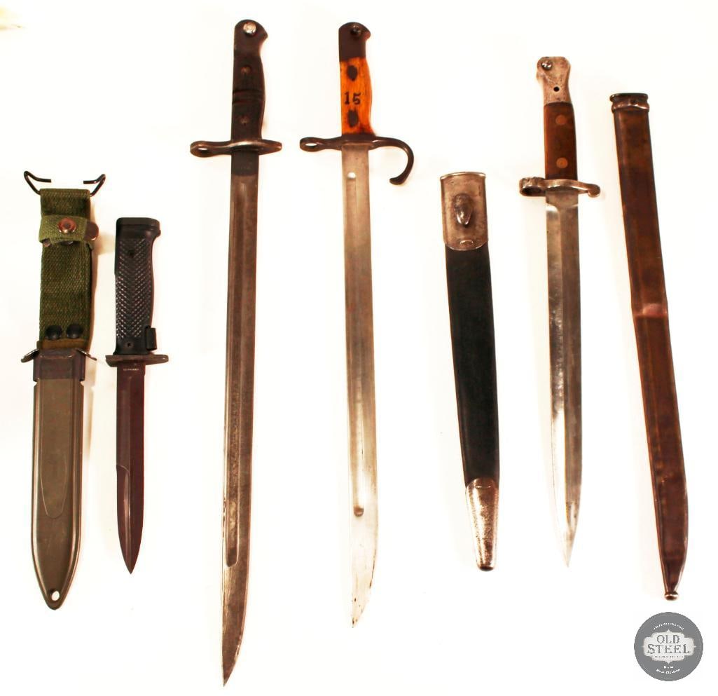 Assorted Bayonets and Scabbards - British, Japanese, US: Offered here is a selection of bayonets and scabbards from various nations. The breakdown of the lot is as follows: -Pattern 1907 bayonet for Lee Enfield No.1 MkIII SMLE rifle w/o hooked quillon.