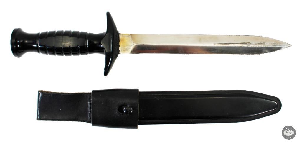 SCUBA Diving Knife and Sheath (1 of 3)