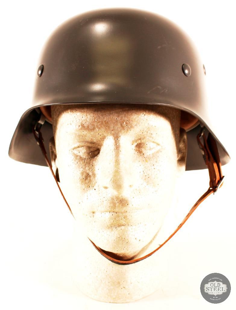 German M40 Helmet - Newer Production (1 of 5)