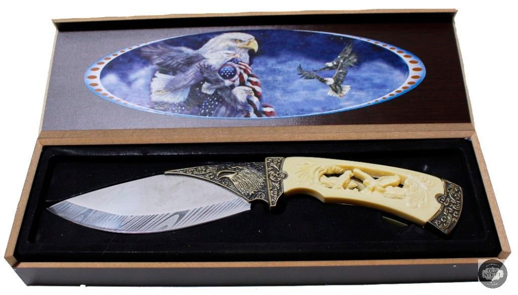 American Eagle Themed Collectable Knife with Display Box (1 of 4)