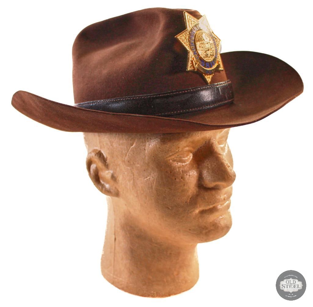 California Highway Patrol 5811 K9 Western Hat - Thoroughbred: Available for bidding is a California Highway Patrol 5811 K9 Western Hat. It is made by Thoroughbred. THIS ITEM IS AS PICTURED WITH NO FURTHER ATTACHM