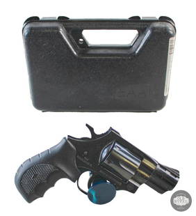 EAA Corp Windicator Revolver Blued 38 SPL/357 MAG With Box: EAA Corp German Windicator Series revolver in 357 MAG/38 SPL with a blued finish. Great condition with smooth cycling action. THIS ITEM IS AS PICTURED WITH NO FURTHER ATTACHMENTS.