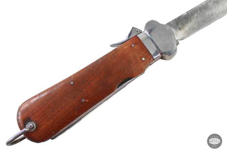 Luftwaffe 1st Pattern Gravity Knife - Repair: Here we have a Luftwaffe gravity knife. :evel is broken on the side of the knife and needs repair/replacement.&nbsp; &nbsp;  THIS ITEM IS AS PICTURED WITH NO