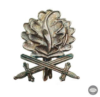 Original Silver Wehrmacht Oak Leaves and Swords for Knights Cross Medal: Original Wehrmacht Oak Leaves and Swords for Knights Cross Medal. Made of silver marked SILBER L/50&nbsp; and 900 on the reverse.&nbsp; &nbsp;  THIS ITEM IS A