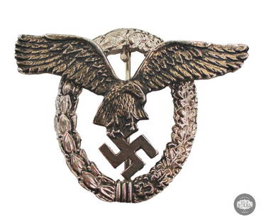 Original WWII German Luftwaffe Pilot's Badge: Original WWII German Luftwaffe Pilot's Badge &nbsp;  THIS ITEM IS AS PICTURED WITH NO FURTHER ATTACHMENTS. ALL SALES ARE FINAL. PLEASE REFER TO THE AUCTION DE