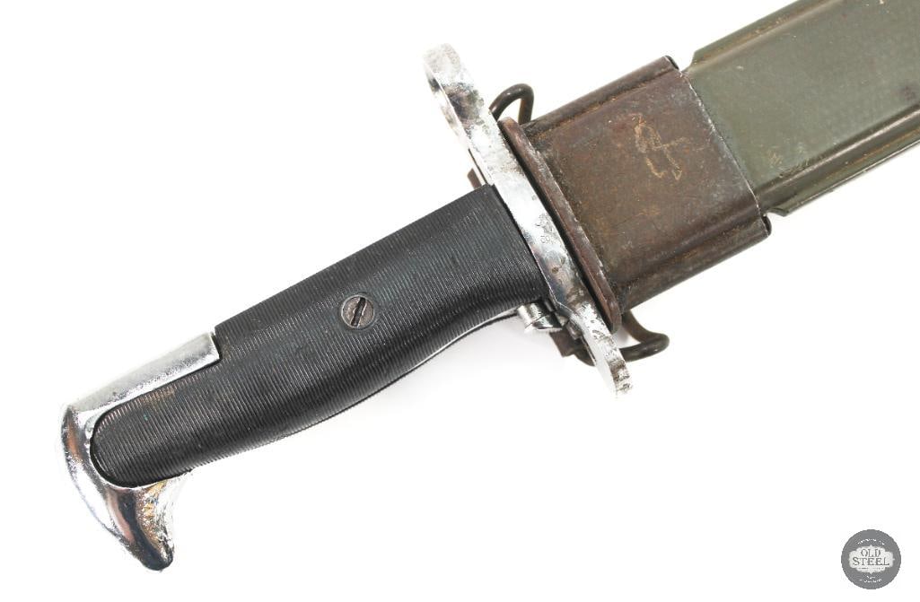 US M1Parade Bayonet and Scabbard (1 of 5)