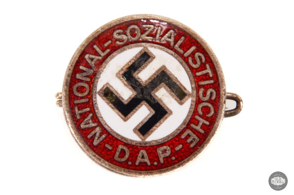 Original NSDAP Membership Pin RZM M1/129 WWII Germany (1 of 2)