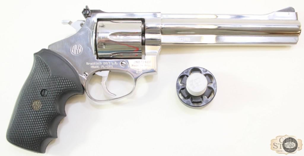 Rossi / Interarms 972 6 Shot 357 Magnum 6 Inch Barrel Double Action Revolver: Up for auction is a Brazilian Rossi 972 chambered in 357 magnum. The barrel measures 6 inches and has sharp reflective rifling. The action times well and locks up solidly. The double action is super s