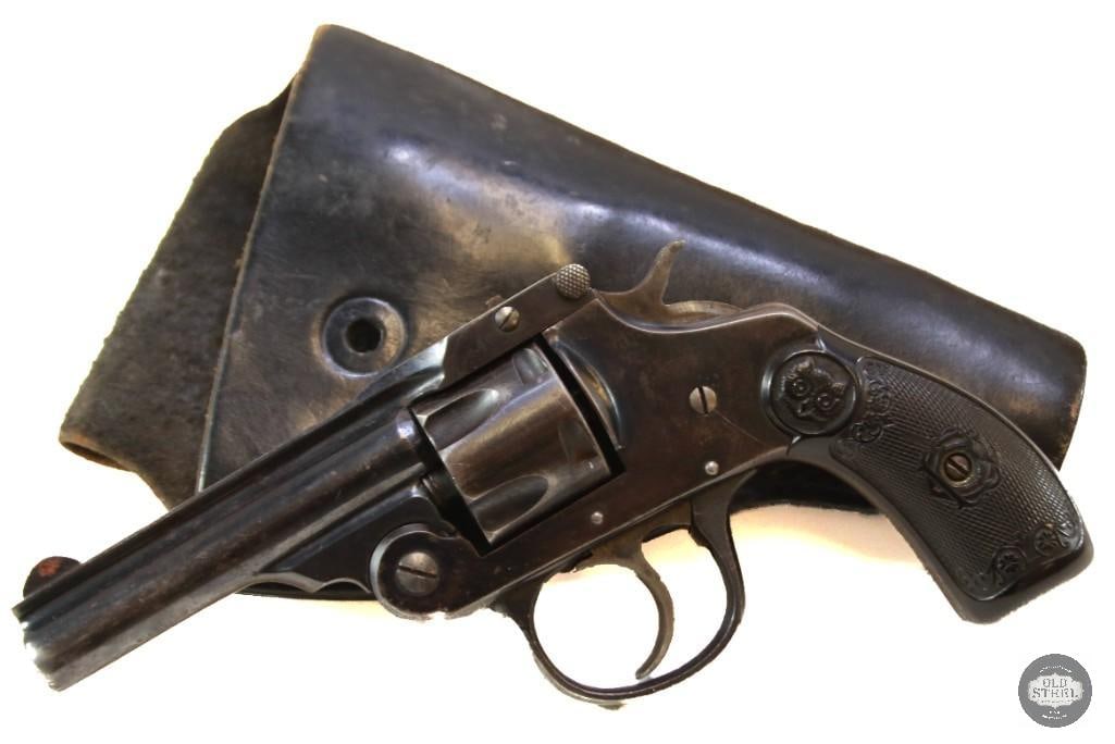 Iver Johns Top Break 2nd Model Small Frame .32 S&W Mfg 1898 Antique: Here we have the ever present Iver Johnson top-break revolver. This is the 2nd Model small frame variant in .32 S&W from 1898. Some light patina adorns the blued surface. The bore shows some light