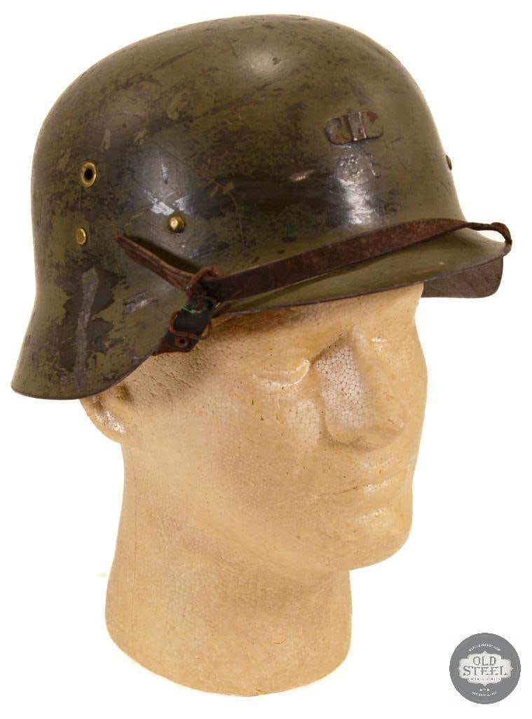 Spanish M42 Helmet (1 of 8)