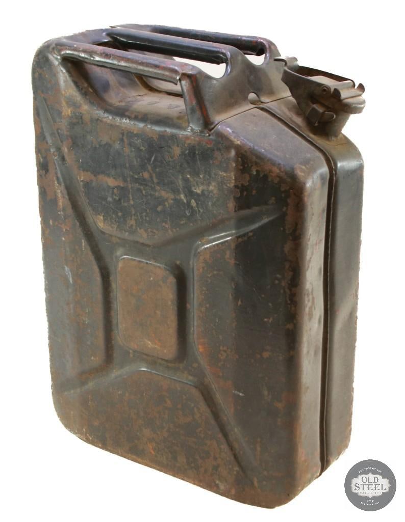 WWII German Jerry Can MFG 1943 (1 of 6)