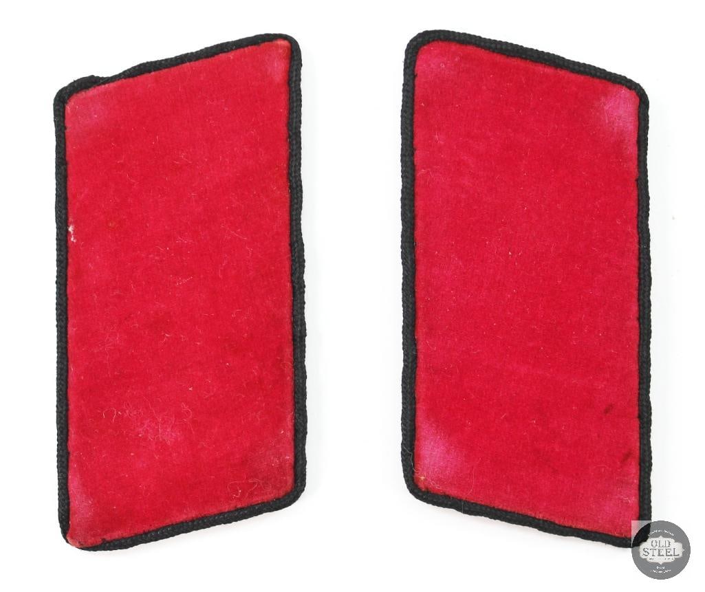 German Weimar Fire Brigade Collar Tabs - c1920s: German Weimar Fire Brigade Collar Tabs - c1920s THIS ITEM IS AS PICTURED WITH NO FURTHER ATTACHMENTS. ALL SALES ARE FINAL. PLEASE REFER TO THE AUCTION