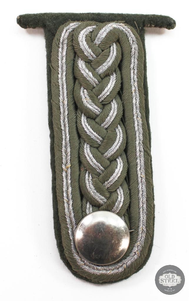 Original German WehrmachtBeamte Shoulder Board WWII (1 of 2)