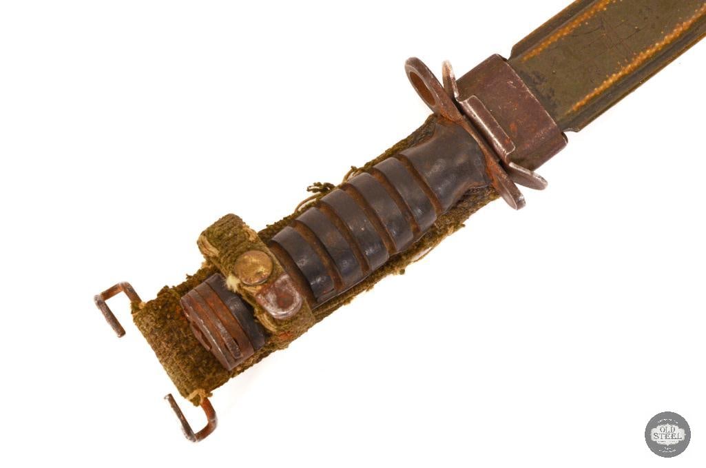 Korean War M4 Bayonet with Rubber Grips and M8A1 Scabbard (1 of 4)