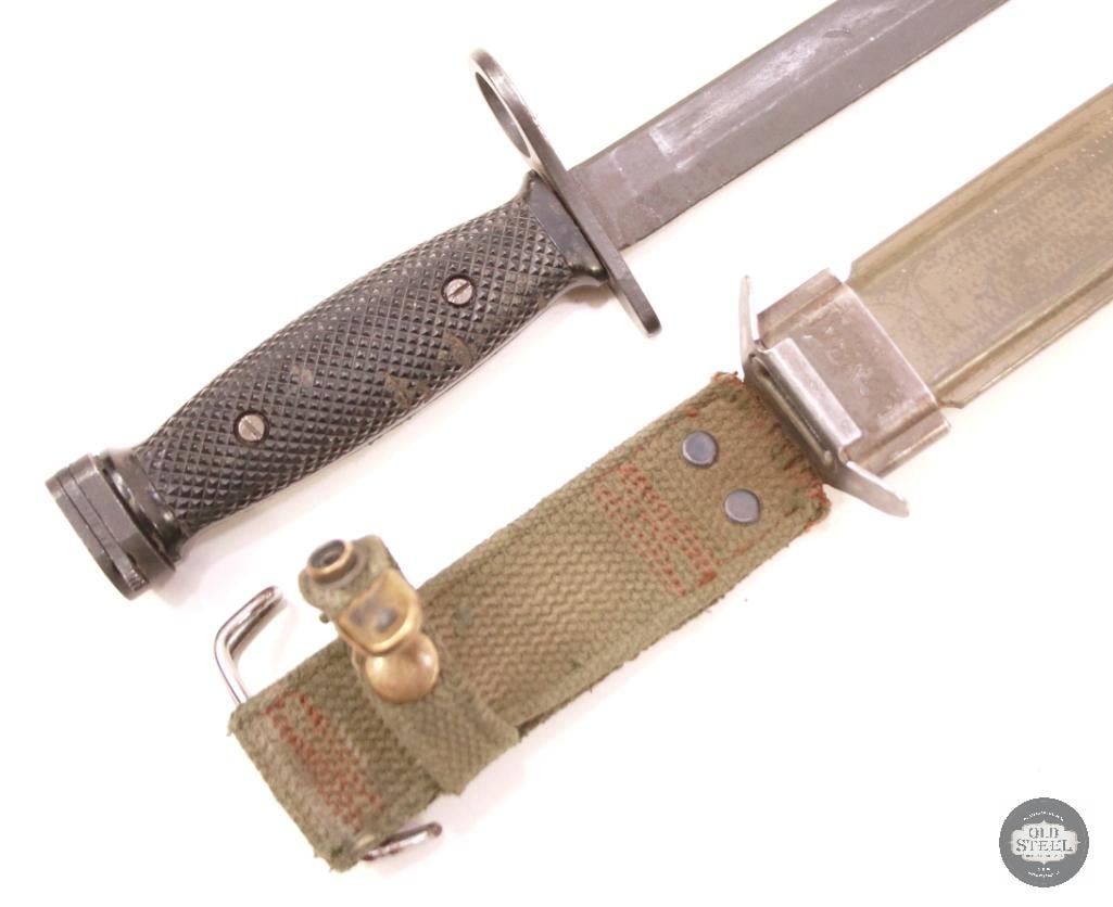 Original Vietnam Era US M7 Bayonet & M8A1 Scabbard (1 of 4)
