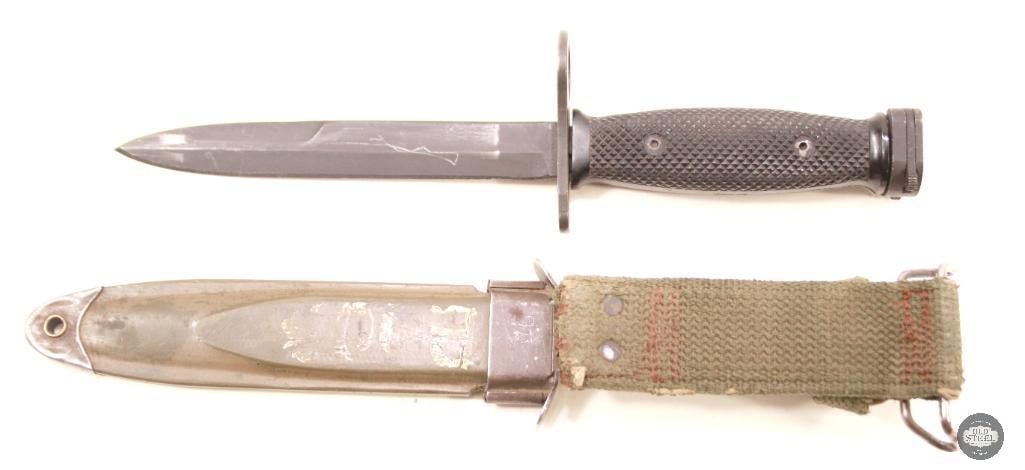 Original Vietnam Era US M7 Bayonet & M8A1 Scabbard - 3