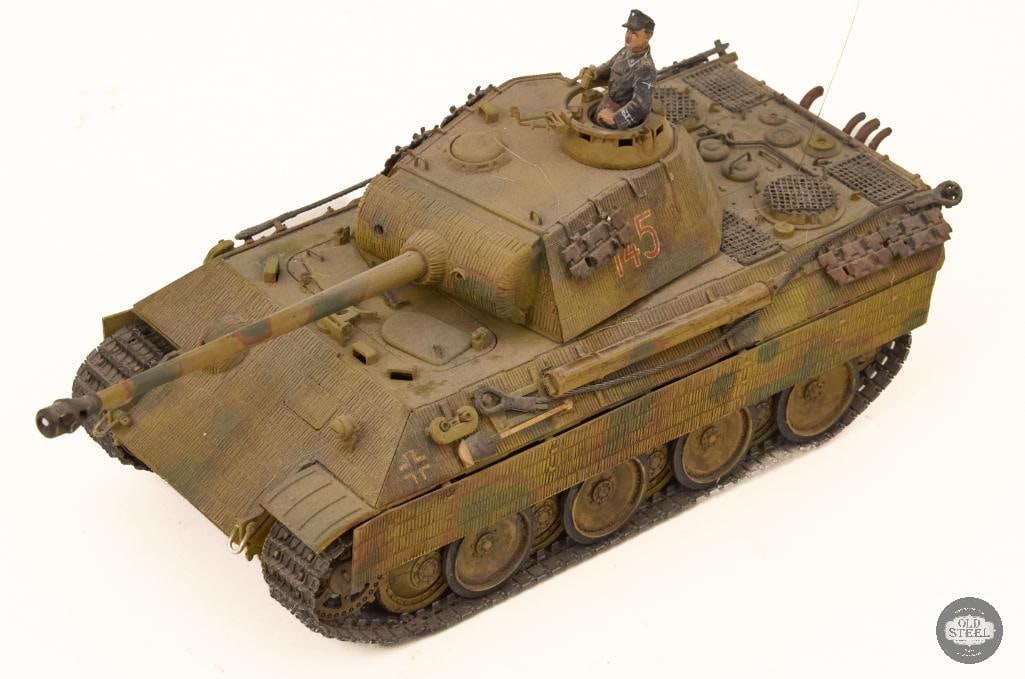 Panther Ausf. A scale model tank WWII german (1 of 3)